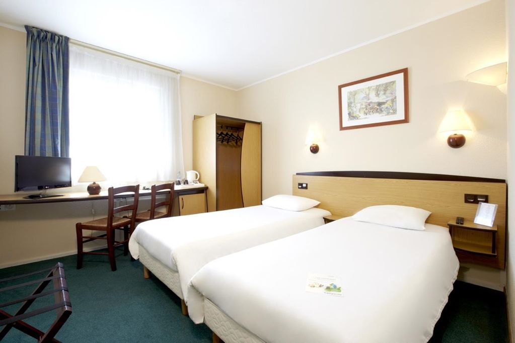 Campanile Katowice Hotell Rom bilde